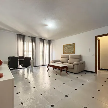 Vut Santo Tomas 1 Appartement *